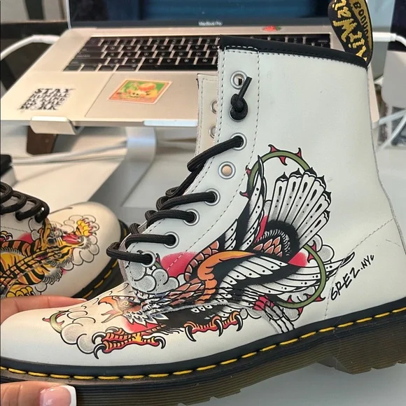 Dr. Martens Grez 1460 tattoo collab White Boots with Black Laces wom 9 men 8 - Picture 6 of 7